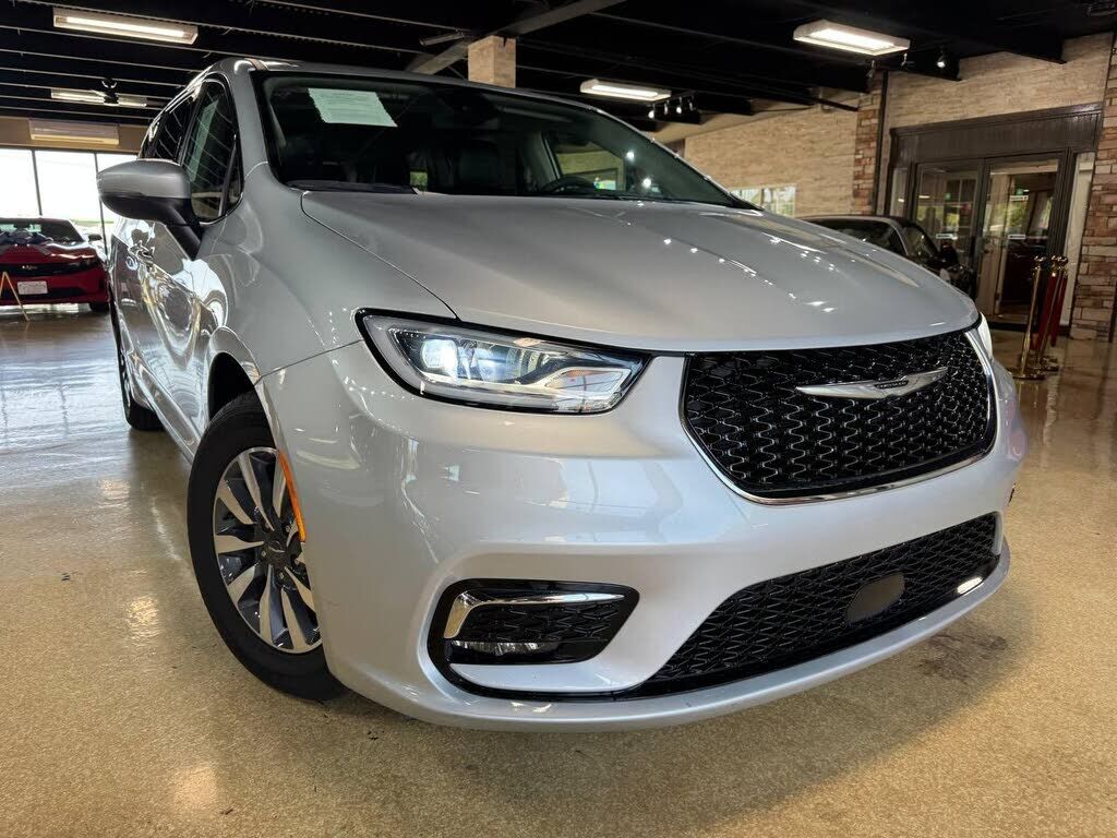 2023 CHRYSLER Pacifica