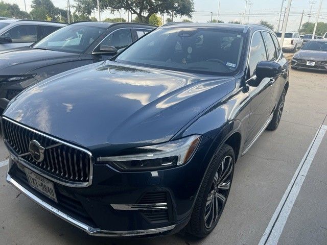 2023 VOLVO XC60