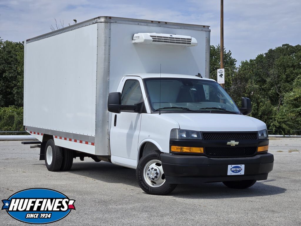 2024 CHEVROLET Express
