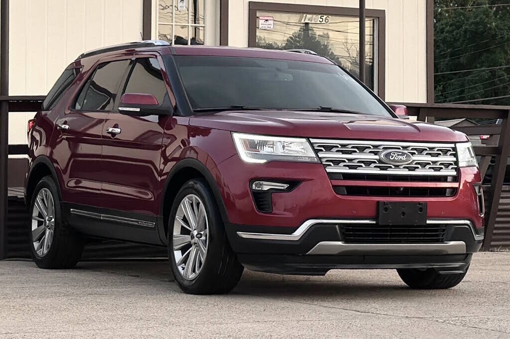 2018 FORD Explorer