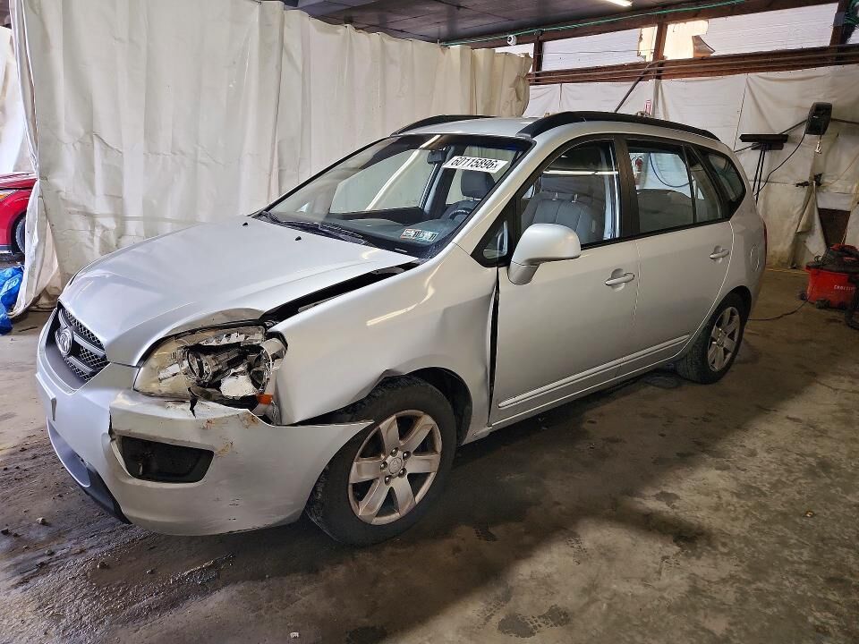 2008 KIA Rondo