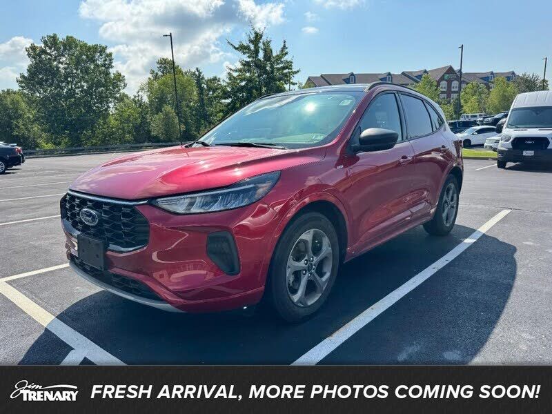 2024 FORD Escape