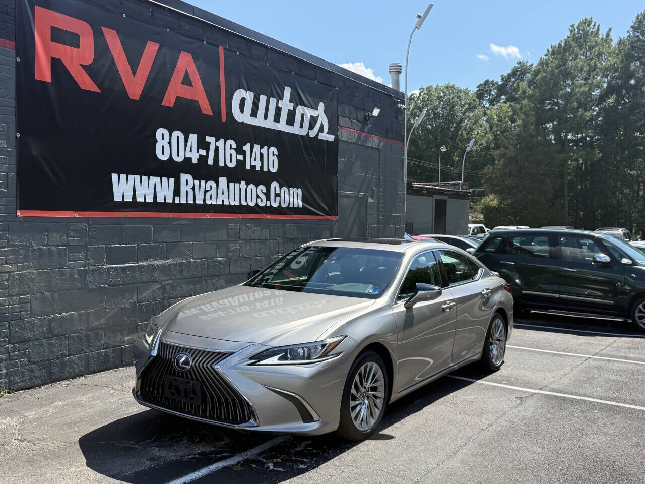 2019 LEXUS ES