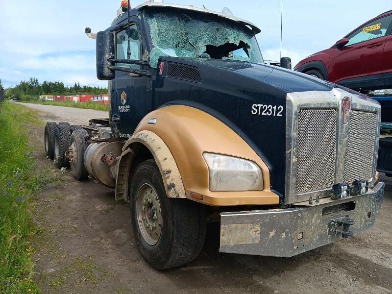 2024 KENWORTH T880