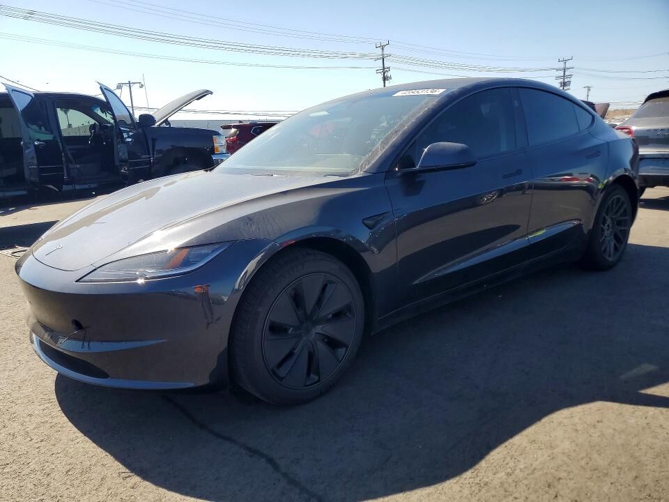 2025 TESLA Model 3