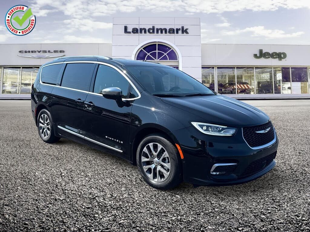 2025 CHRYSLER Pacifica