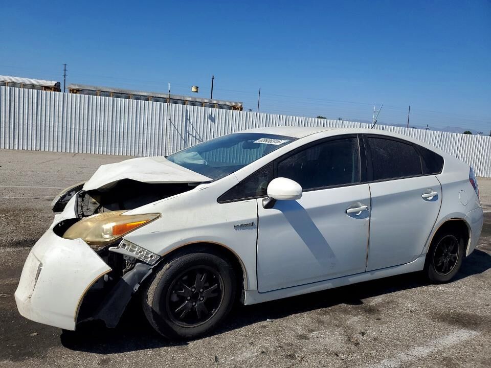 2013 TOYOTA PRIUS