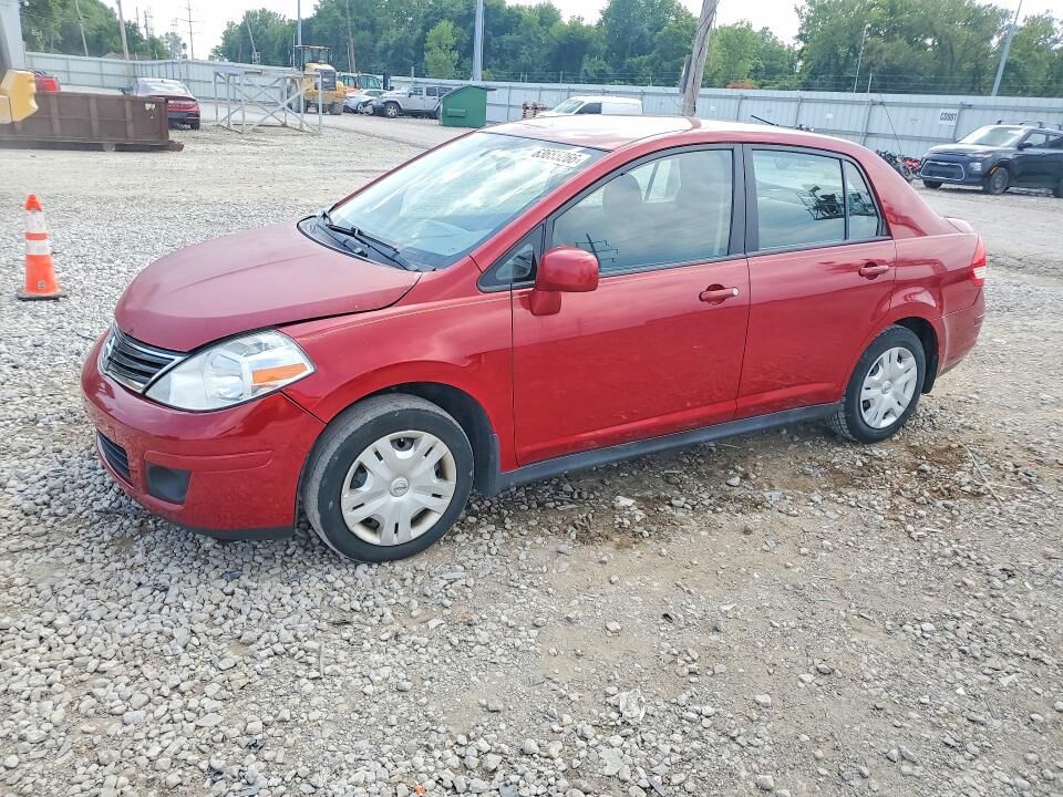 2011 NISSAN Versa