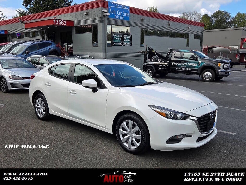 2017 MAZDA Mazda3