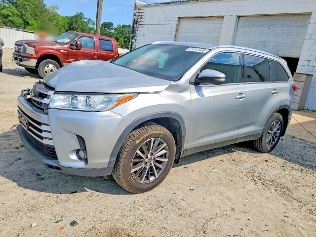 2019 TOYOTA Highlander