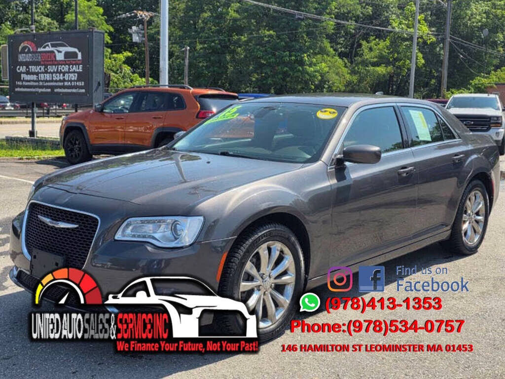 2015 CHRYSLER 300
