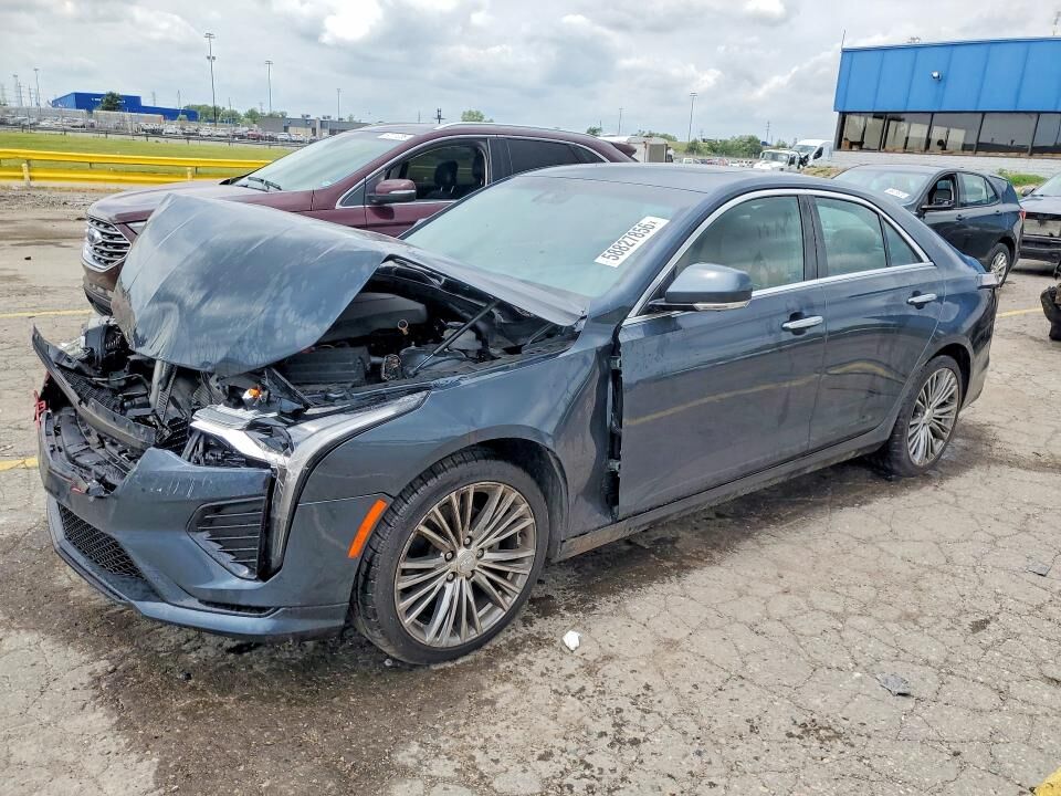 2021 CADILLAC CT4