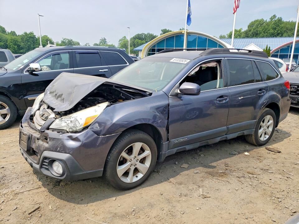 2014 SUBARU Outback
