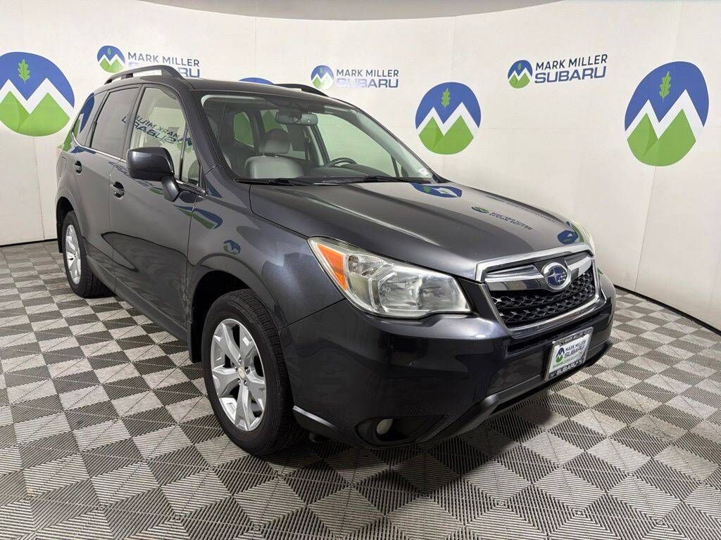 2014 SUBARU Forester