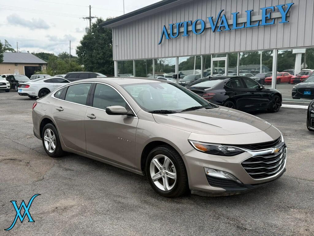 2023 CHEVROLET Malibu