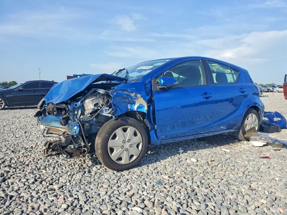 2015 TOYOTA Prius