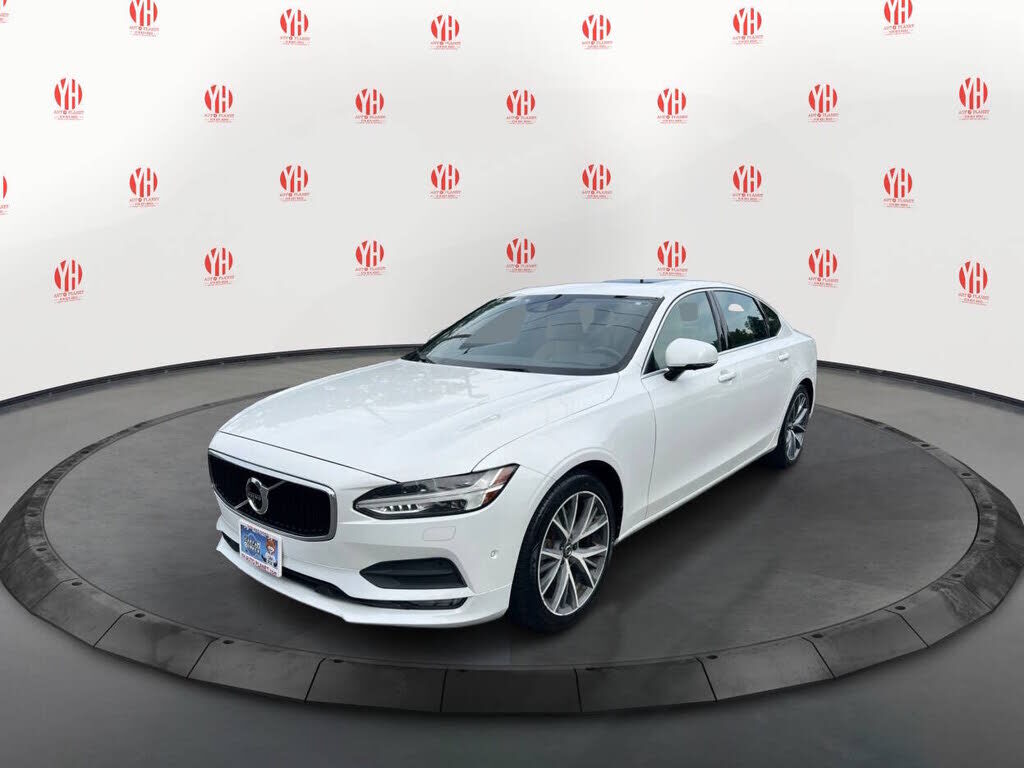 2018 VOLVO S90