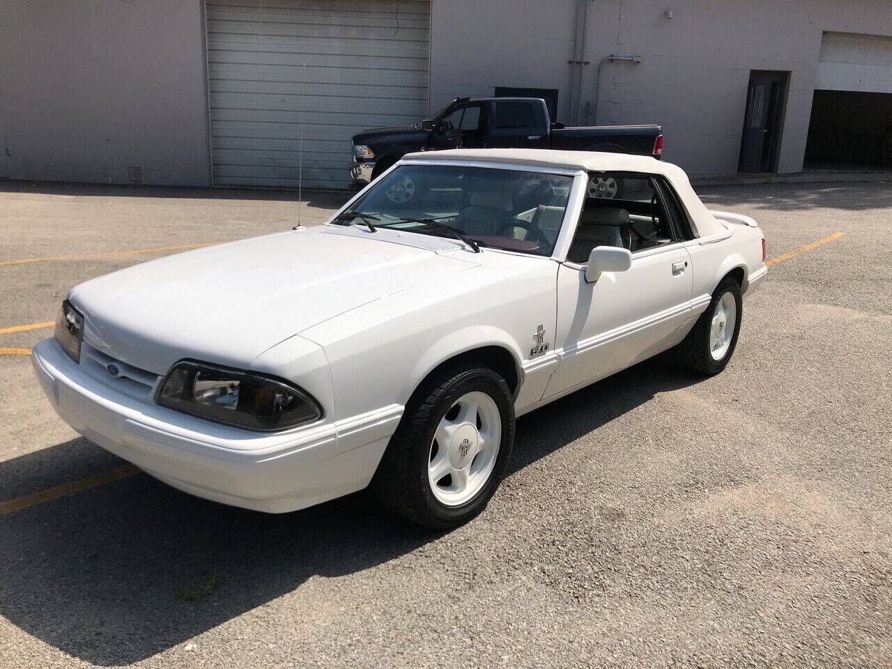 1993 FORD Mustang