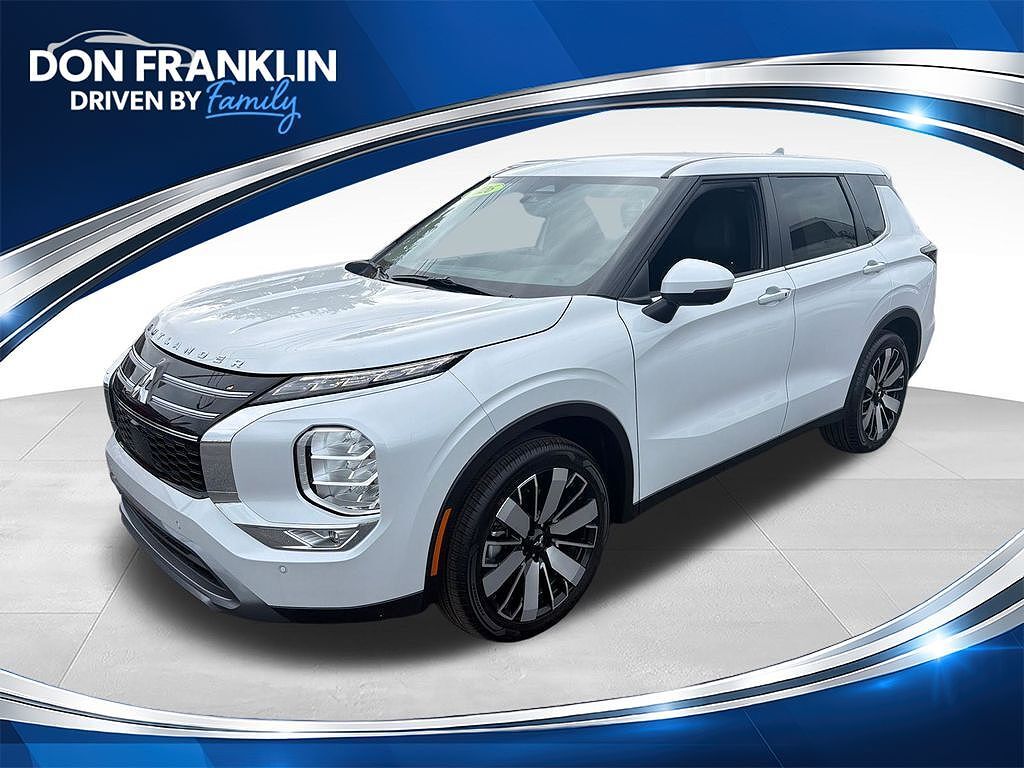 2026 MITSUBISHI Outlander