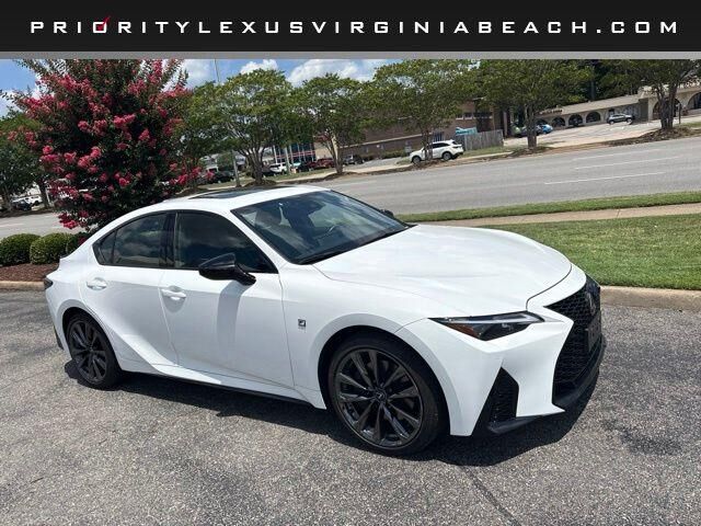 2025 LEXUS IS