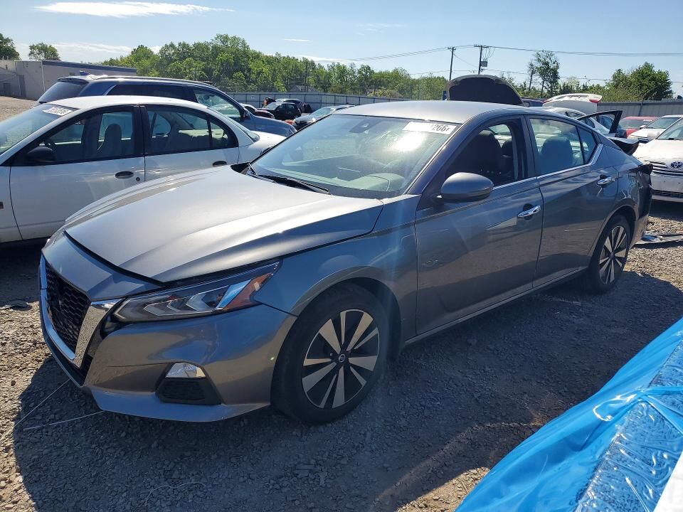 2022 NISSAN Altima