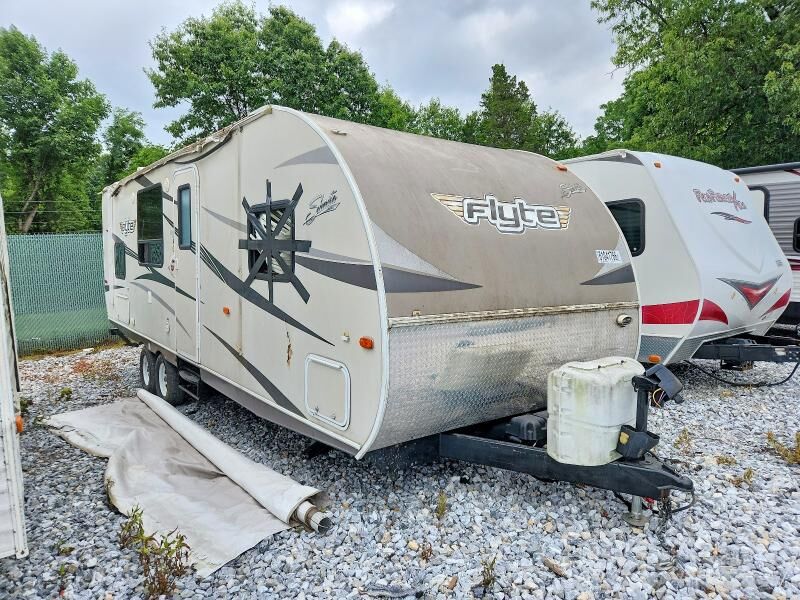 2017 FOREST RIVER Shasta Flyte