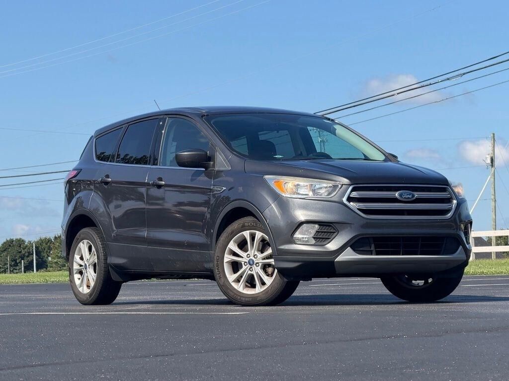 2017 FORD Escape
