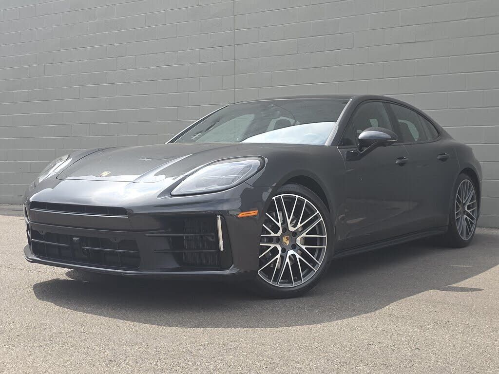 2025 PORSCHE Panamera