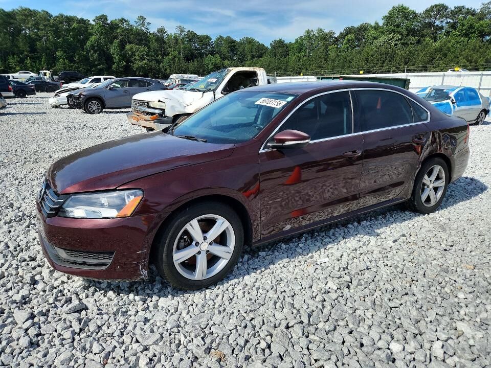 2012 VOLKSWAGEN Passat