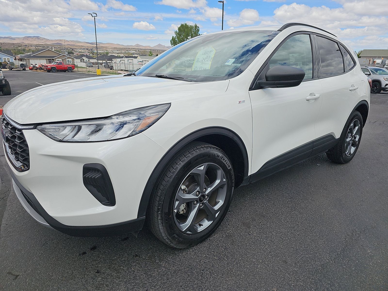 2025 FORD Escape