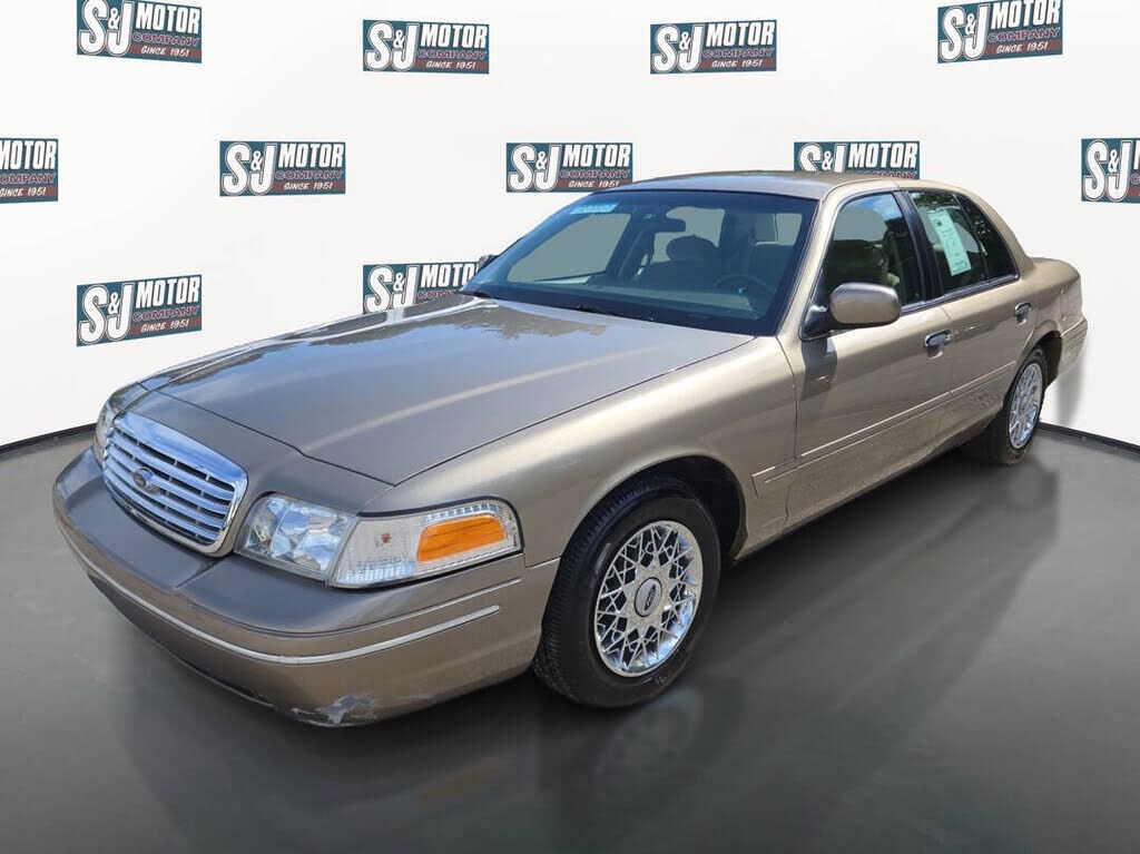 2002 FORD Crown Victoria