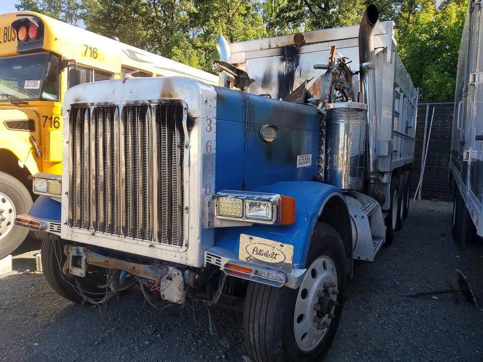 1998 PETERBILT 379