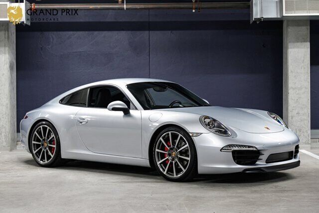 2016 PORSCHE 911