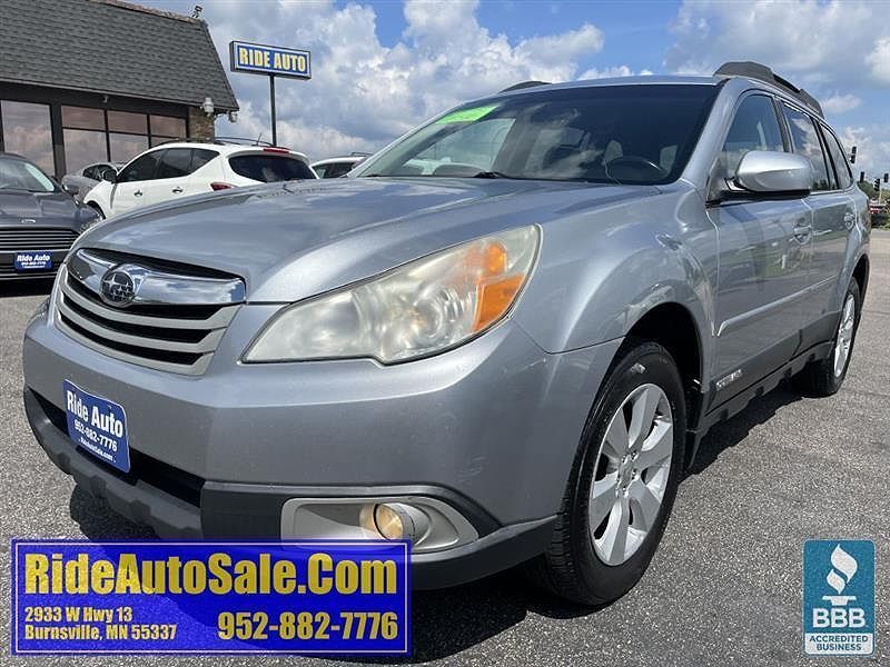 2012 SUBARU Outback