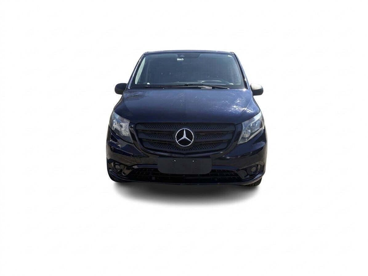 2016 Mercedes-Benz METRIS