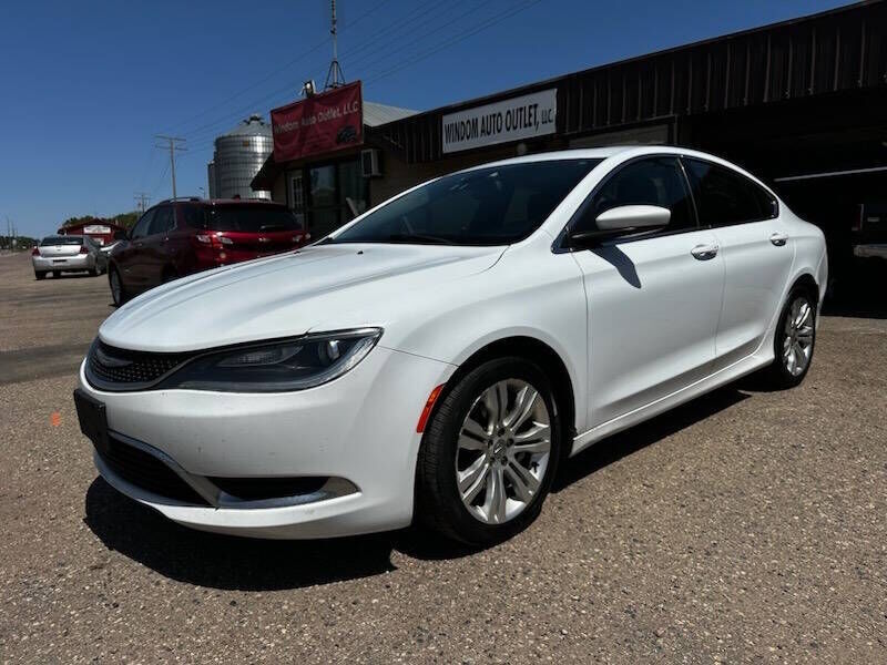 2015 CHRYSLER 200