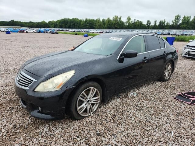 2013 INFINITI G37