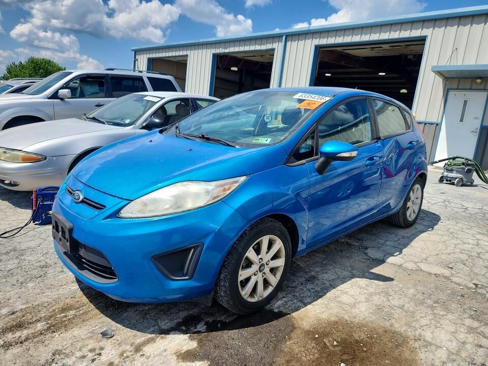 2013 FORD Fiesta