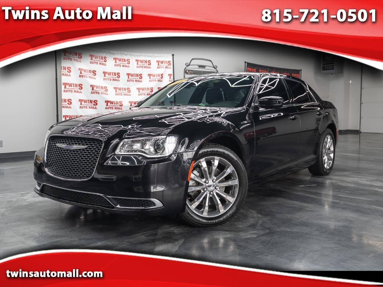 2019 CHRYSLER 300