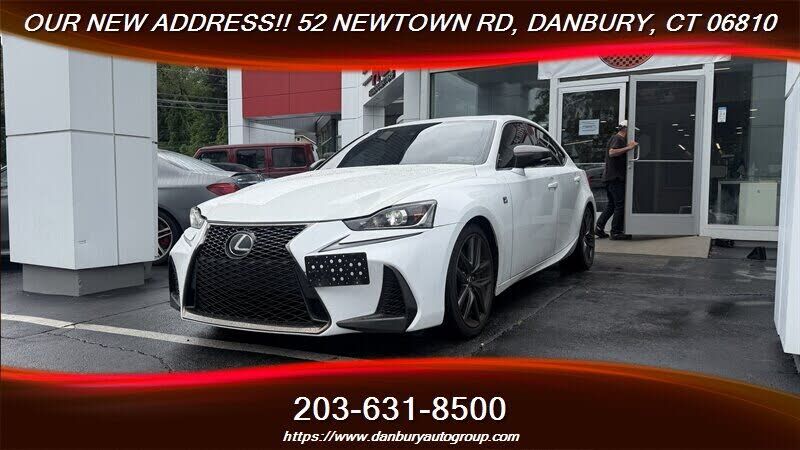 2017 LEXUS IS
