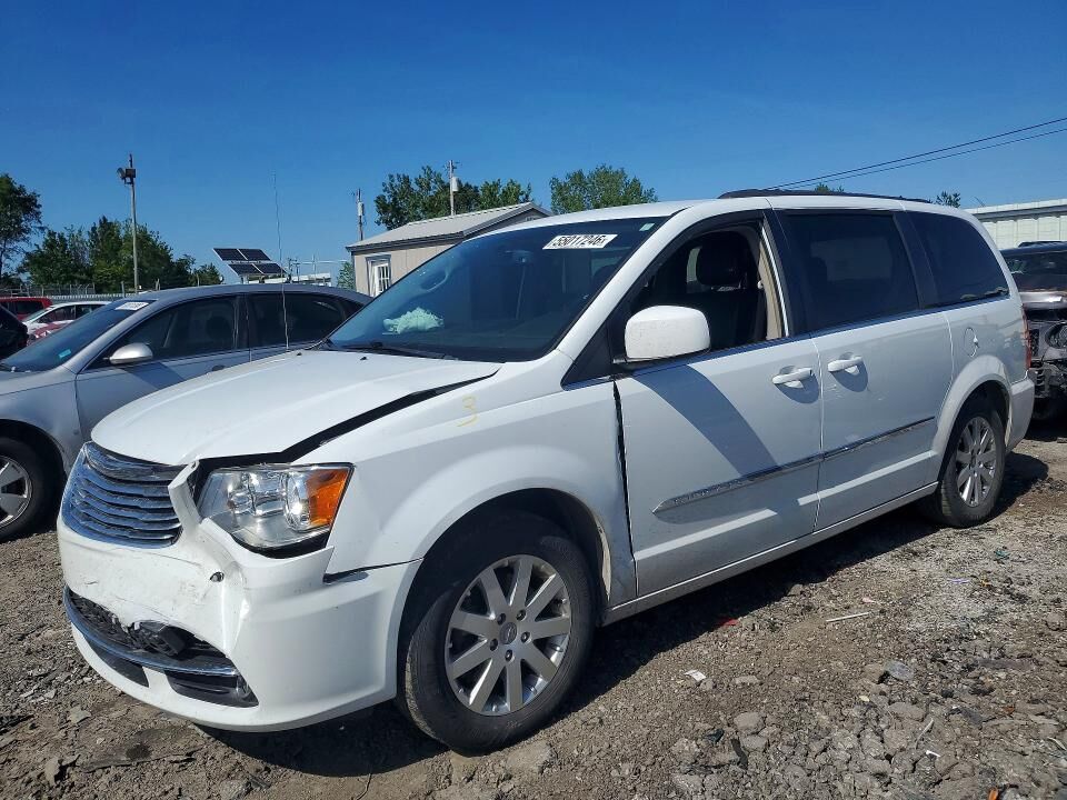 2016 CHRYSLER Town and Country