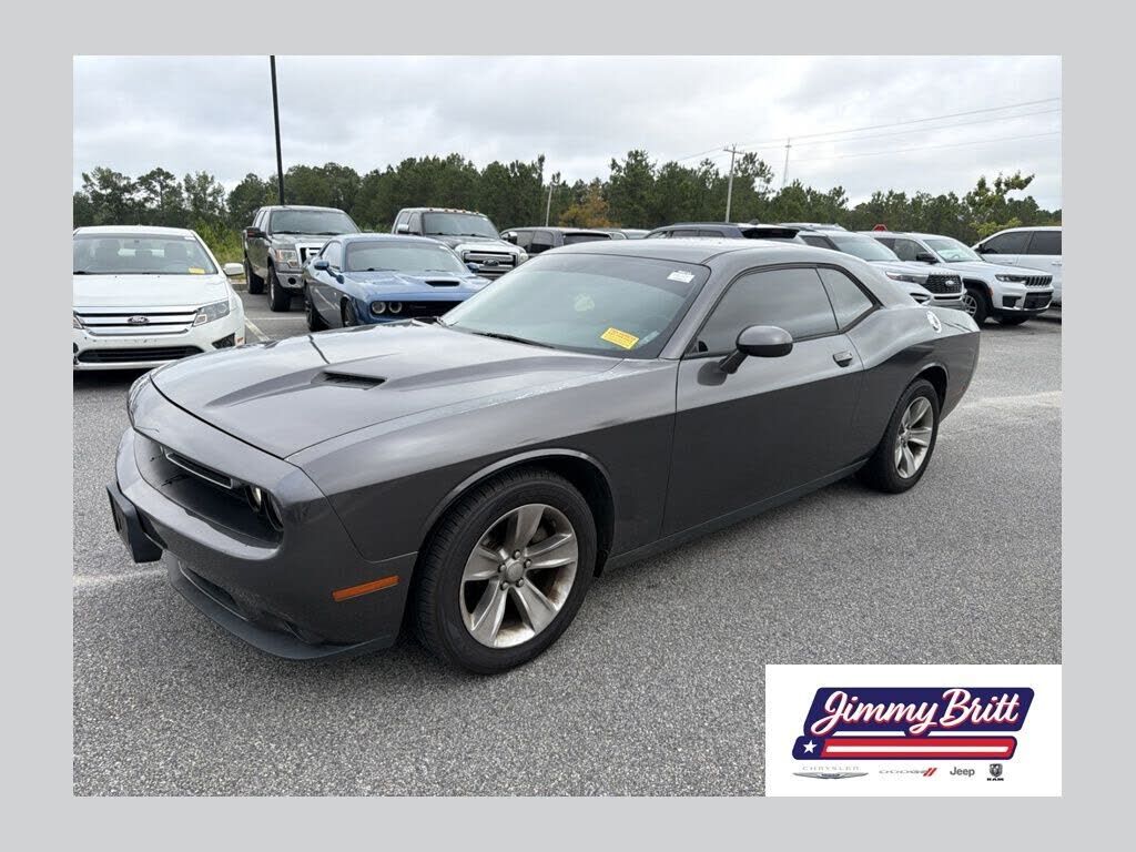 2017 DODGE Challenger
