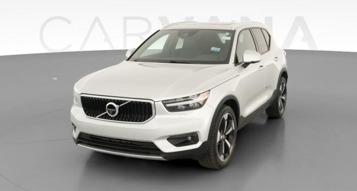 2019 VOLVO XC40
