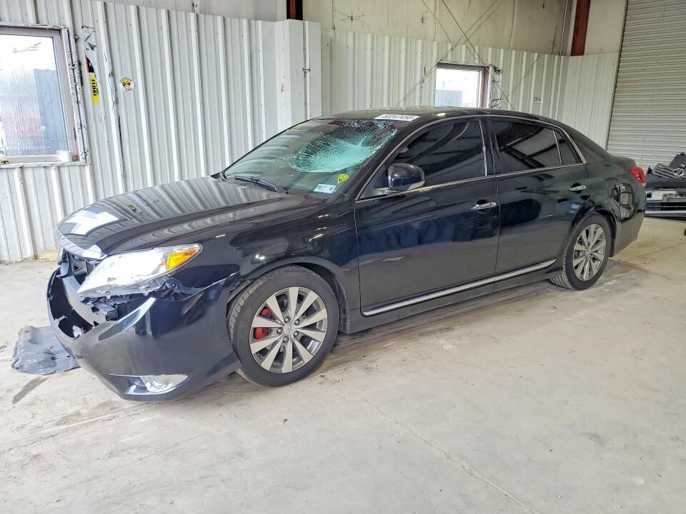 2011 TOYOTA Avalon