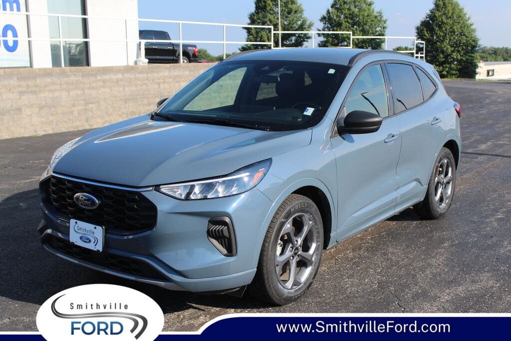 2024 FORD Escape