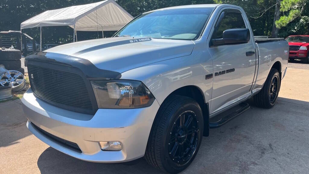 2011 DODGE Ram