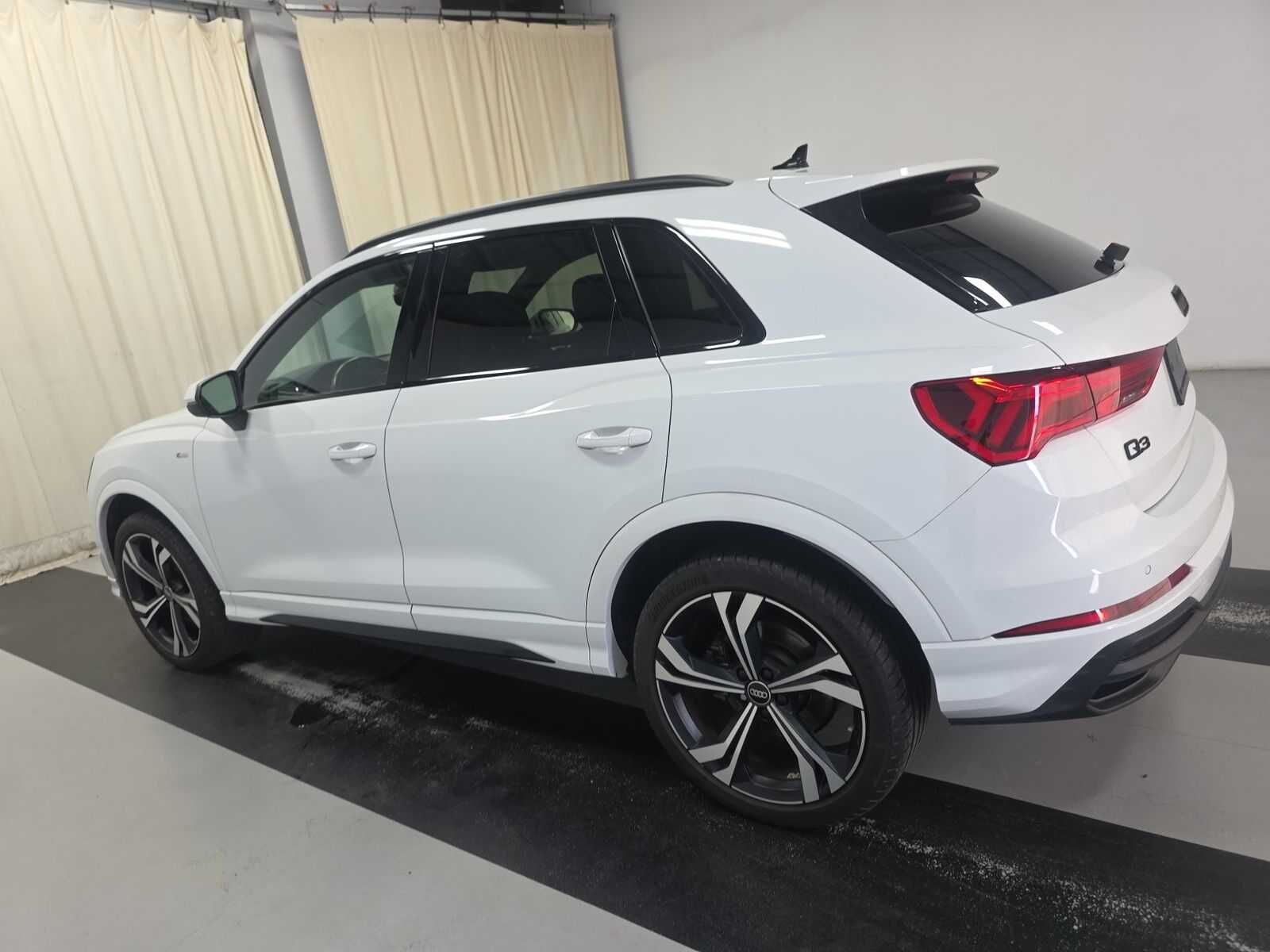 2023 AUDI Q3