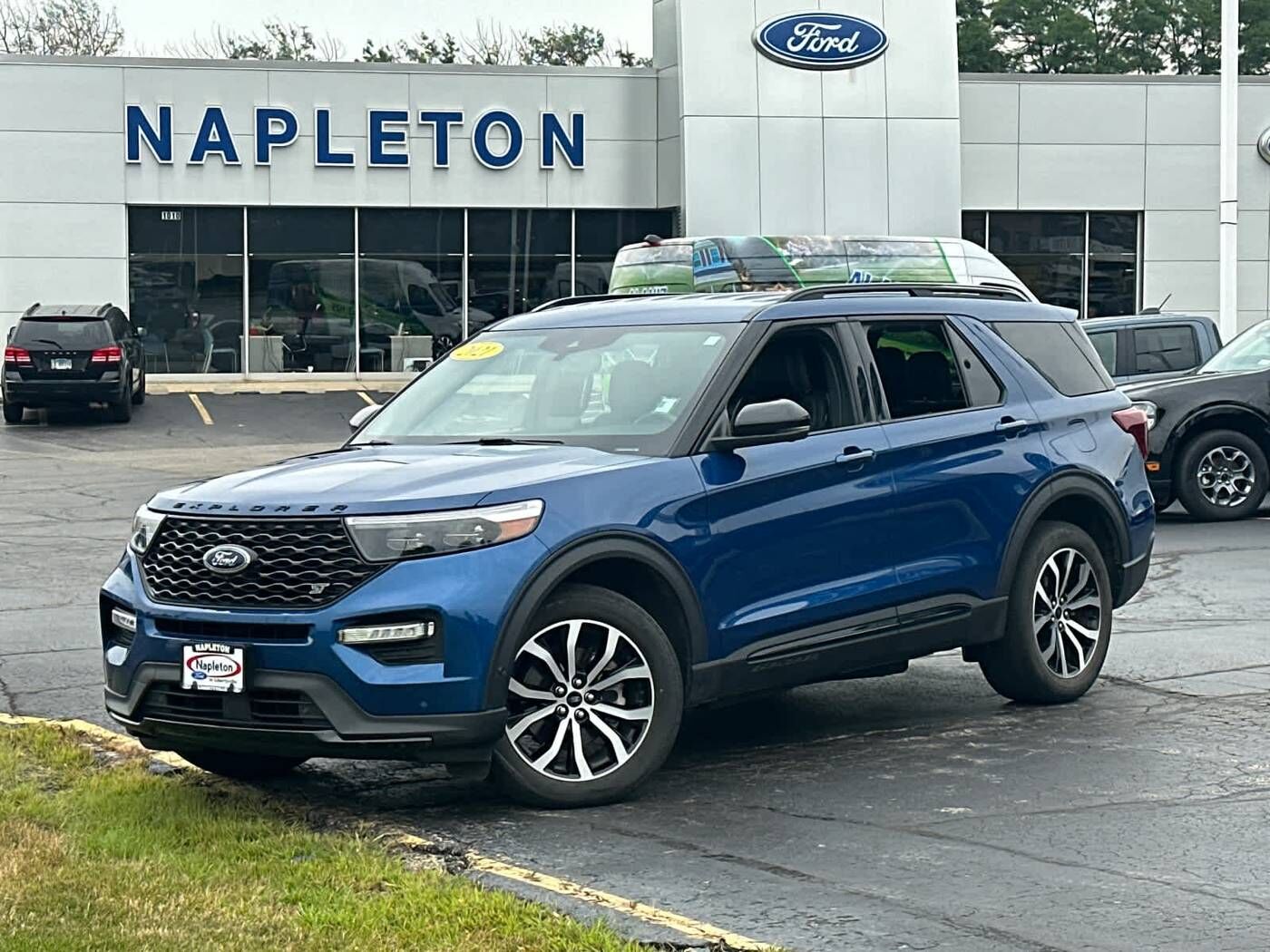 2021 FORD Explorer
