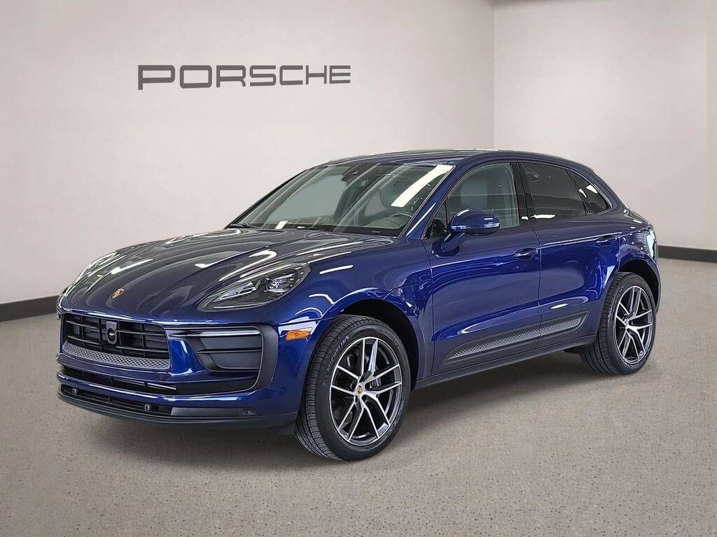 2024 PORSCHE Macan