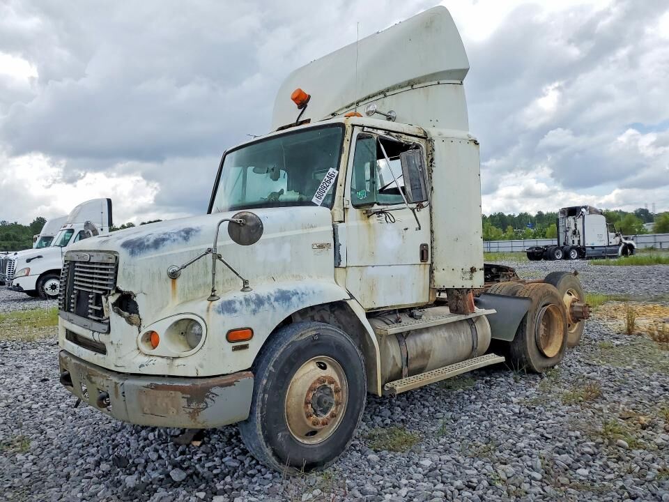 2002 FREIGHTLINER FL112